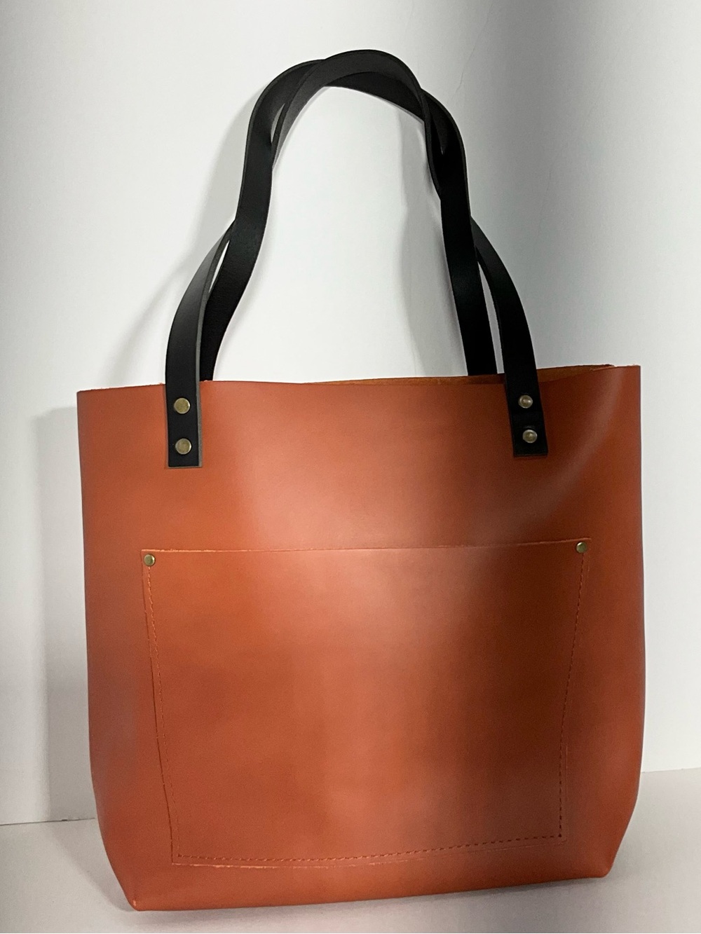 Portland Leather Medium Classic Tote in Clownfish-NEW
